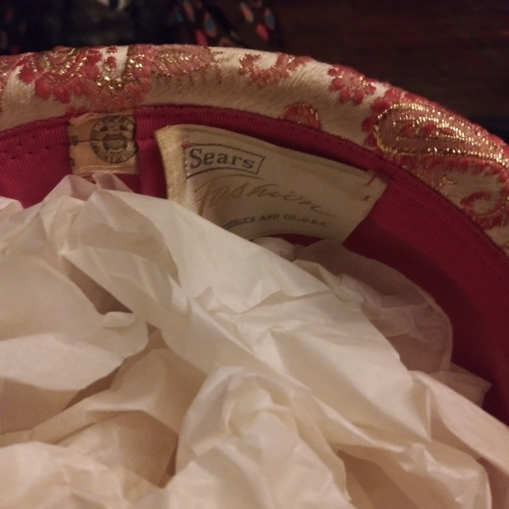 Hat - Picture 3 of 4